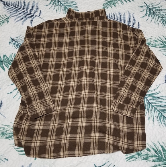 Dazy Brown Oversized Plaid Button Up Top - Picture 2 of 4